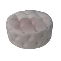 Pouf ottoman rond en tissu velours gris Bailey avec bouton