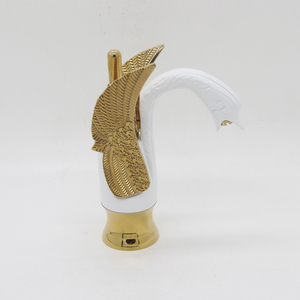 Thiết Kế Đặc Biệt Trắng Và Vàng <span class=keywords><strong>Swan</strong></span> Bồn Rửa Nước Lạnh Và Nóng Tap Brass Hình Dạng Động Vật Lưu Vực Vòi - Product Image 3