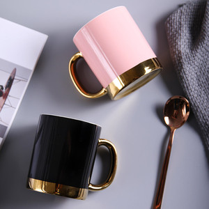 P59 style personnalisé noir rose couleur bord doré en céramique ins <span class=keywords><strong>tasse</strong></span> à café lait <span class=keywords><strong>couple</strong></span> tasses avec bord doré - Product Image 3