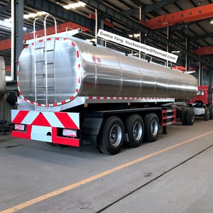 30T Stainless Steel <strong>Food</strong> <strong>Grade</strong> <strong>Tanker</strong> 3 Axles Milk Tank Trailer for Sale - Product Image 2