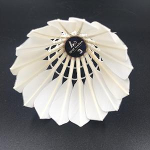 <span class=keywords><strong>Volant</strong></span> de <span class=keywords><strong>badminton</strong></span> en plumes d'oie Lingdong Sealion LT-03, durable, de bonne qualité, à prix avantageux, vitesse de vol A+++ - Product Image 2