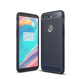 2018 de silicona cubierta del teléfono móvil para <span class=keywords><strong>oneplus</strong></span> <span class=keywords><strong>3</strong></span> <span class=keywords><strong>3</strong></span> t suave fibra de carbono TPU caso para <span class=keywords><strong>oneplus</strong></span> 5 T 5 caso - Product Image 4
