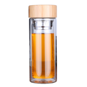 <span class=keywords><strong>Tazza</strong></span> Infusore <span class=keywords><strong>per</strong></span> Tè Personalizzabile Bottiglia d'Acqua in Vetro a Doppia Parete con Coperchio in Bambù Dorato <span class=keywords><strong>per</strong></span> Foglie Sfuse Ingrosso Catena Sfera Cuore Cristallo - Product Image 1