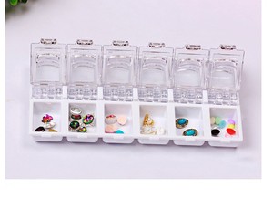 Astuccio per gioielli a 12 celle di alta qualità accessorio acrilico scatola di immagazzinaggio in plastica con funzione decorativa - Product Image 2