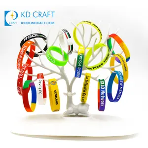 High Quality Promotional Custom Made Colorful Printing Key Holder Keychain Bracelet Silicone Wristband Keyring With Logo