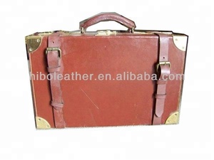 Koperen Jachtuitrusting Doos Eikenhout Met Lederen Zakjes En Holsters Voor Pistoolkoffer - Product Image 5