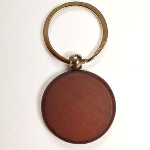 Sublimación de redonda de madera de regalo promocional de corte láser artesanía hecho a mano casa de madera llavero grabado regalo con el nombre - Product Image 1