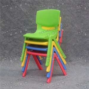 YC-SC03 Trẻ Em Giá Rẻ Nhựa Hình Dạng Đám Mây Bảng Mẫu Giáo Đồ Nội Thất Trường Học Trẻ Em Bàn Ghế 4 Cái/Ngăn Xếp Nhà Sản Xuất Hiện Đại - Product Image 2