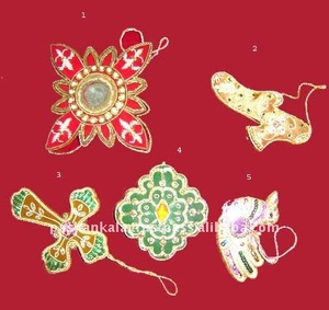 Adornos Navideños Bordados para Colgar - Product Image 1