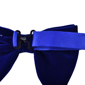 Set di 4 <span class=keywords><strong>papillon</strong></span> in velluto blu reale e fazzoletto da taschino