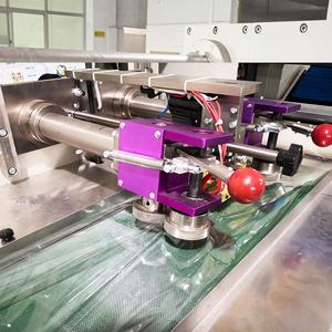 Cuillères comestibles jetables en plastique automatique, Machine d'emballage d'emballage de joint arrière de <span class=keywords><strong>couverts</strong></span> - Product Image 3