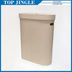 Panier simple carré en cuir synthétique PVC noir avec poignées et couvercle pour le rangement du linge sale - Product Image 5