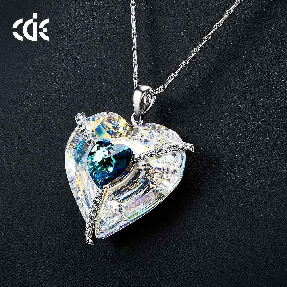 Модное ювелирное ожерелье с кристаллами в форме сердца оптом
