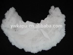 Pettiskirt blanc en relief, tutu pettiskirt, tutus gros pour bébé fille - Product Image 1