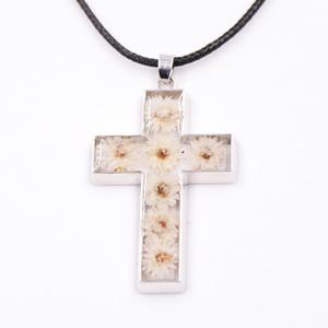 도매 여성용 레진 진짜 꽃 십자가 펜던트 새로운 스타일 십자가 건조 꽃 목걸이 - Product Image 4