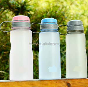 800 ml de calidad alimentaria pc clásica taza espacio libre de bpa/al por mayor precio botella helada de plástico fabrica - Product Image 1