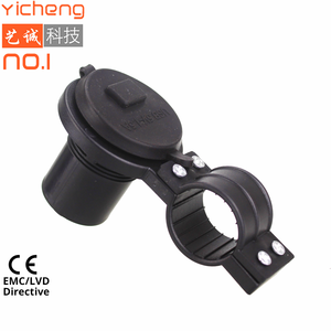 Caricatore USB Impermeabile per Moto con Porta USB 5V 1.5A per Ricarica Rapida di Telefoni, per Bici Elettriche 12V - Product Image 5