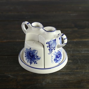Offres Spéciales bouteille huile & vinaigre & sel & poivre en céramique de <span class=keywords><strong>Delft</strong></span> bleu et blanc avec assiette - Product Image 1