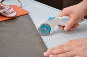 Fournitures d'art de 45mm Coupeur rotatif pour le quilting et la couture Fourniture stable - Product Image 5