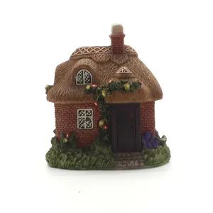 Customized Mini House Model Statue Resin Craft Decoration for Children Toy Souvenir for Outdoor Use Warehouse Hotel Villa Toilet