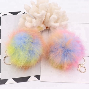 Porte-clés de mode pour femmes, pompons en fausse fourrure de renard de 3,9 pouces, vente en gros, <span class=keywords><strong>pas</strong></span> <span class=keywords><strong>cher</strong></span>, nouveaux, colorés, duveteux, cadeaux d'anniversaire pour filles - Product Image 4