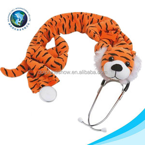 Модный милый плюшевый чехол для стетоскопа жирафа, детская игрушка на заказ, мягкий плюшевый чехол для стетоскопа с животными - Product Image 5