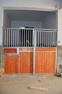 Nuova Porta Scorrevole in Acciaio per Stalle Equestri, Dimensioni Personalizzabili, Alta Sicurezza, Durevole, Zincata, Garanzia di 1 <span class=keywords><strong>Anno</strong></span>, Senza Cavalli - Product Image 2