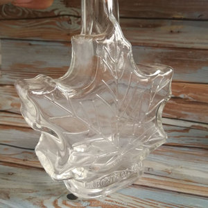 Bouteille en verre de 50 ml, 100 ml, 250 ml en forme de feuille <span class=keywords><strong>d</strong></span>'<span class=keywords><strong>érable</strong></span> canadienne pour <span class=keywords><strong>sirop</strong></span> <span class=keywords><strong>d</strong></span>'<span class=keywords><strong>érable</strong></span>/vin glacé/<span class=keywords><strong>whisky</strong></span> - Product Image 5