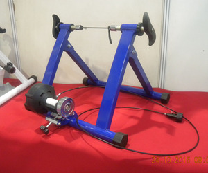 Mini vélo de sport d'intérieur pliable de 24, 26, 28, 29 pouces avec réglage de la résistance magnétique pour l'entraînement physique - Product Image 2