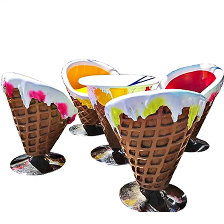 Table et chaise de dessin animé de cône de crème glacée en fibre de verre définit la décoration de magasin pour les meubles de restaurant