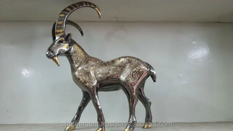 Best Quality Wild Goat Shape Brass Artisitc Handicrafts Pakistan / Brass handicrafts