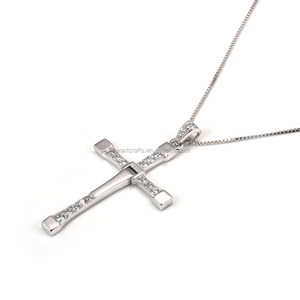 Vente flash : <span class=keywords><strong>3</strong></span> tailles, collier avec pendentif croix de Dominic Toretto de <span class=keywords><strong>Fast</strong></span> and <span class=keywords><strong>Furious</strong></span>, collier avec pendentif croix de Jésus chrétien - Product Image 1