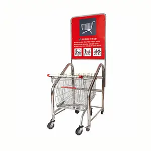 Mini carrello della spesa del supermercato con cestino in plastica o filo metallico