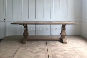 カントリースタイルの木製家具ダイニングテーブル