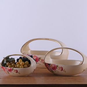 Bol en céramique de couleur crème et or avec poignée, bol à fruits en <span class=keywords><strong>porcelaine</strong></span>, panier à fleurs avec décoration florale - Product Image 1