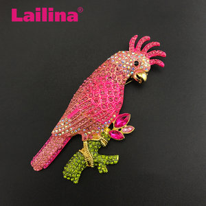 Venta directa de fábrica de las mujeres de oro <span class=keywords><strong>rosa</strong></span> y diamantes de imitación con diseño de animal loro Tropical cacatúa Ave broche alfiler de cristal broches de mujer - Product Image 2