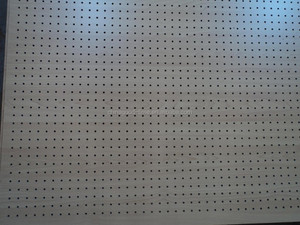 Tấm Gỗ Cứng Đục Lỗ Màu Trơn Bằng Gỗ Mặt <span class=keywords><strong>Melamine</strong></span> Có Lỗ - Product Image 3