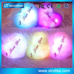 Corazón te amo Luz Colorida de Almohadas para el Día de San Valentín - Product Image 5