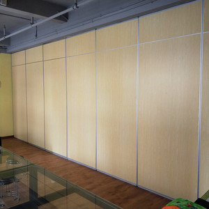 ผนัง<span class=keywords><strong>กั้น</strong></span>แบบพับ<span class=keywords><strong>ได้</strong></span>อะลูมิเนียมสมัยใหม่ พร้อมรางเลื่อนและระบบกันเสียง สำหรับโรงยิม โรงเรียน โกดัง ห้องครัวกลางแจ้ง ห้องน้ำ - Product Image 4