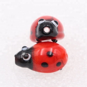 Figuritas de mariquita de cristal hechas a mano en miniatura, agujero perforado de 2mm, cuentas de escarabajo de dibujos animados rojos, abalorios de insectos con cuentas de mariquita de colores - Product Image 2