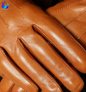 Vente chaude <span class=keywords><strong>Gants</strong></span> en <span class=keywords><strong>cuir</strong></span> pour femmes doublés de <span class=keywords><strong>laine</strong></span> d'hiver en peau de mouton Fabricants de <span class=keywords><strong>gants</strong></span> en <span class=keywords><strong>cuir</strong></span> pour femmes - Product Image 3