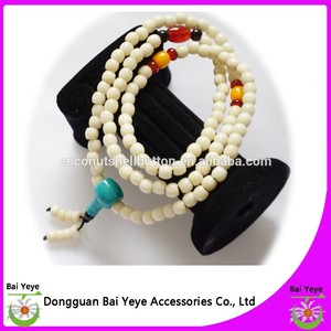 Venta al por mayor de tagua rebanadas corozo nut collares declaración a granel en venta - Product Image 1
