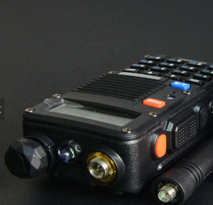 Baofeng BF-F8 hai cách phát thanh VHF UHF băng tần kép giao tiếp không dây với bàn phím BF F8 dài phạm vi Walkie Talkie - Product Image 3