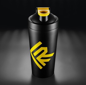 <strong>750ml</strong> Matte Stainless Steel Cup Custom Protein Shaker <strong>Bottle</strong> - Product Image 1