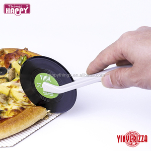 Factory Direct <b>Novelty</b> Design Kitchenware Plastic CD Record Retro Vinyl Round Pizza Cutter - Product Image 2