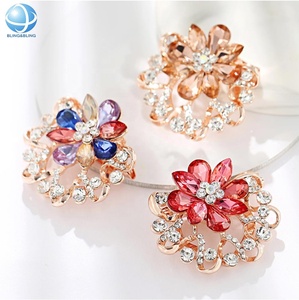 Bunga Elegan Syal Klip Bros Sutra Kristal Berlian Imitasi Syal Gesper Pin untuk Wanita Perhiasan - Product Image 2