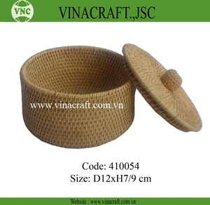 Bonita caja de almacenamiento de ratán - Product Image 3