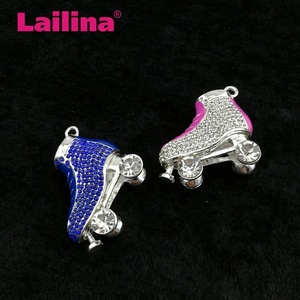 Liontin Sepatu Roda Kristal Berlian Imitasi 3D Kualitas Tinggi - Product Image 4