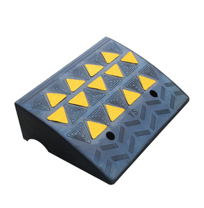 190mm High Rubber Traffic Ramps Outdoor Curb <strong>Parking</strong>