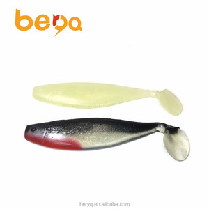 En gros <span class=keywords><strong>Pas</strong></span> <span class=keywords><strong>Cher</strong></span> En Caoutchouc Souple Multi Section Nage <span class=keywords><strong>Minnow</strong></span> Leurre De Pêche - Product Image 4